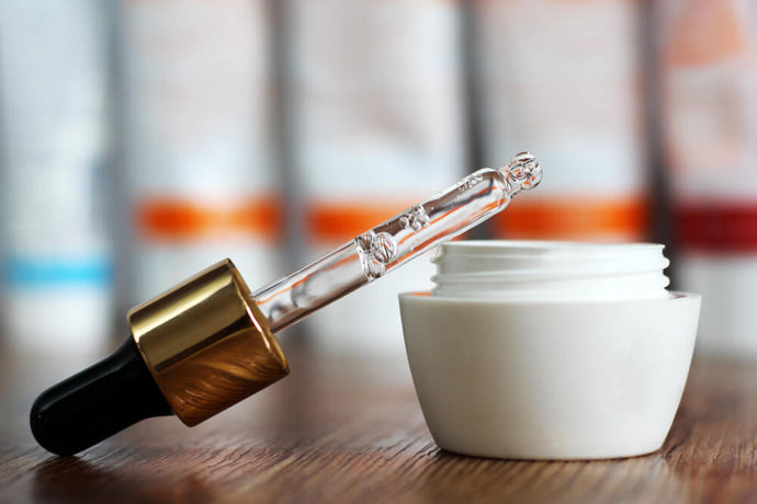 What are the benefits of using the hyaluronic acid serum for skin?